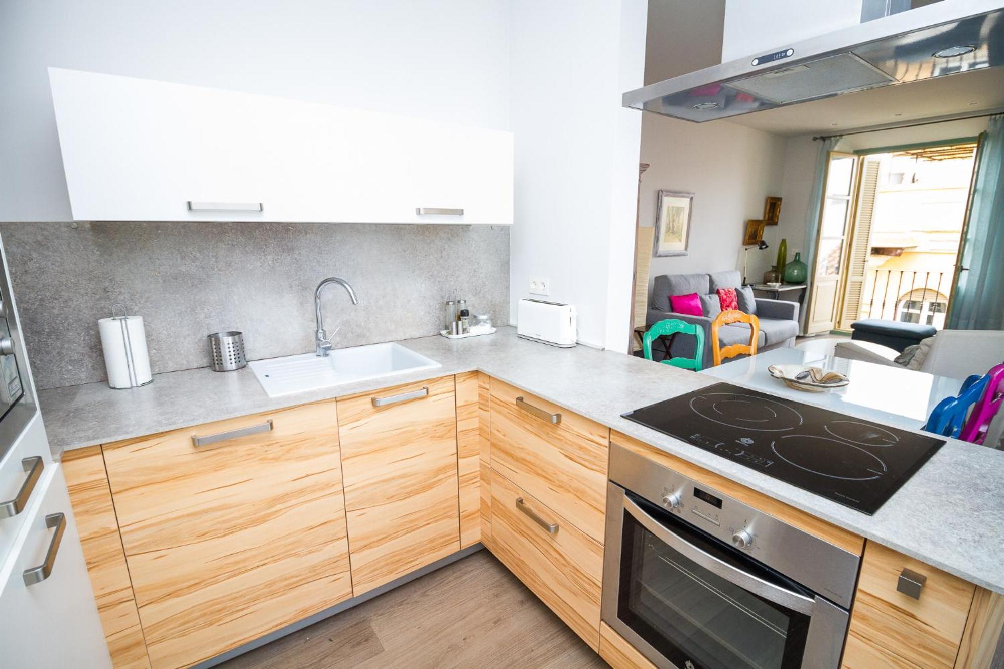 C20 - Adorable Apartment In The Center With Sun Terrace Малага Екстериор снимка